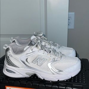 New Balance 530 sneakers